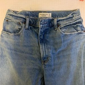 Abercrombie Jeans 90’s Ultra High Rise Straight Jeans